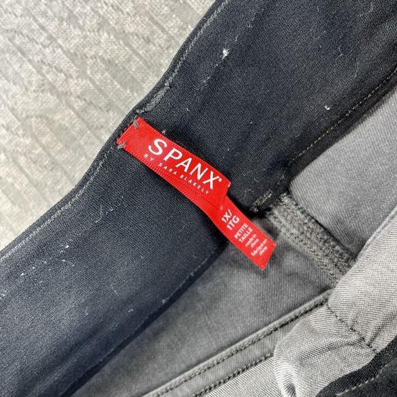Spanx cargo high rise Women's (30X27) gray relaxed, loose fit pull‎ on pants - Picture 1 of 10